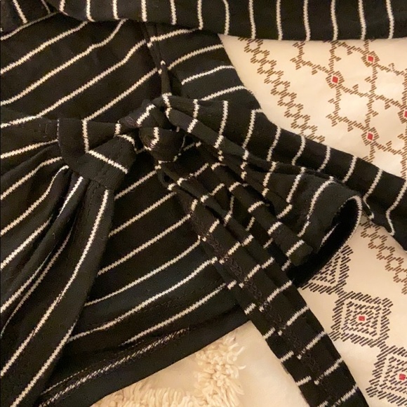 SOLDLong Sleeve Wild Fable Wrap Shirt - Picture 3 of 4